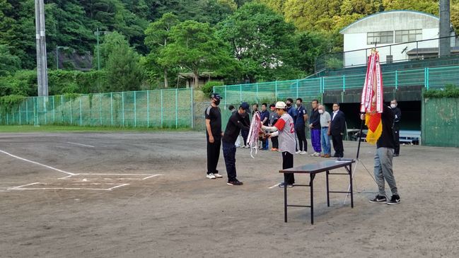 優勝旗返還